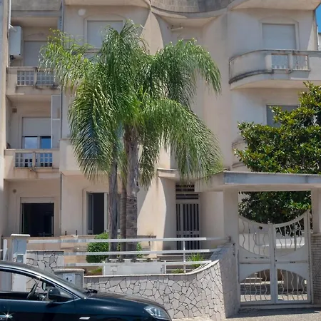 Salento Casetta Галатоне